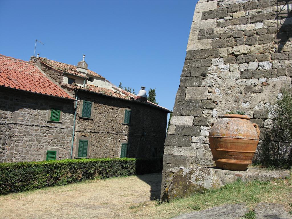 Torre Dei Belforti Монтекатіні-Валь-ді-Чечина Номер фото